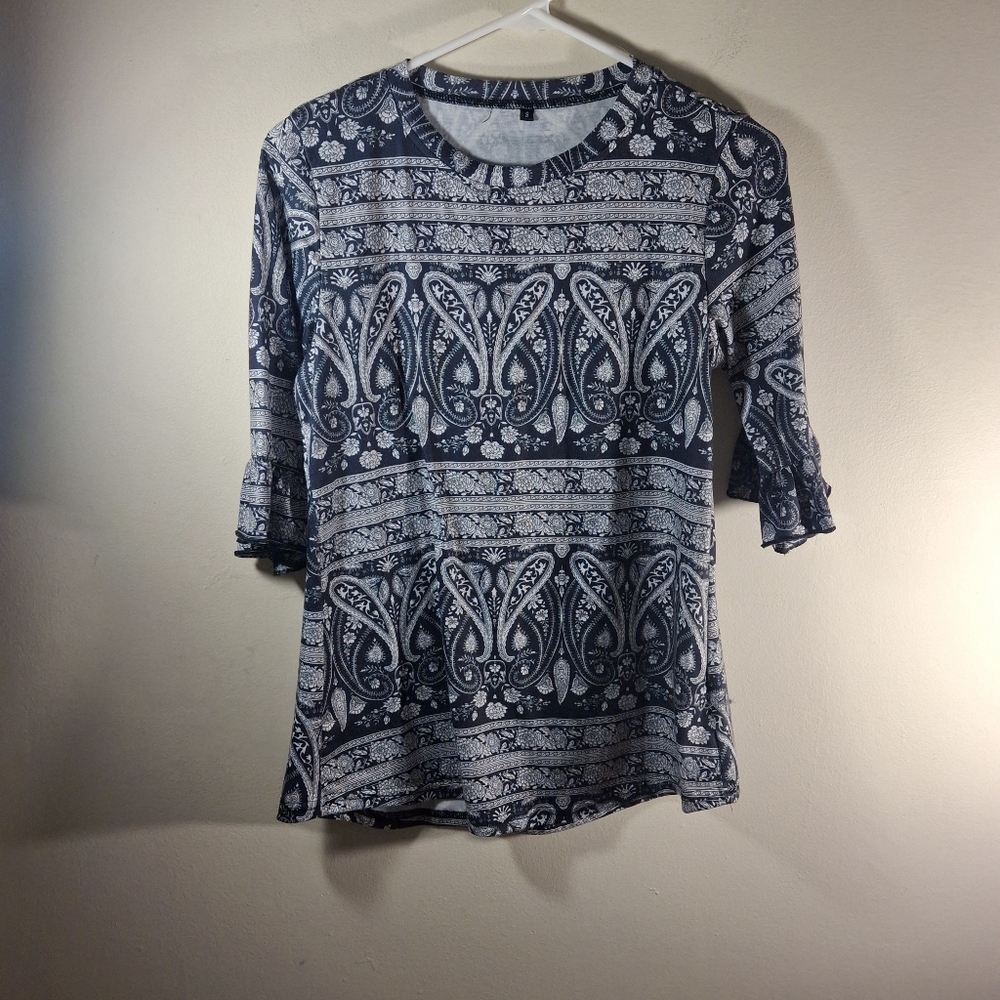 Rapbin Women's Graphic Black & White 3/4 Bell Sleeve Blouse Size S